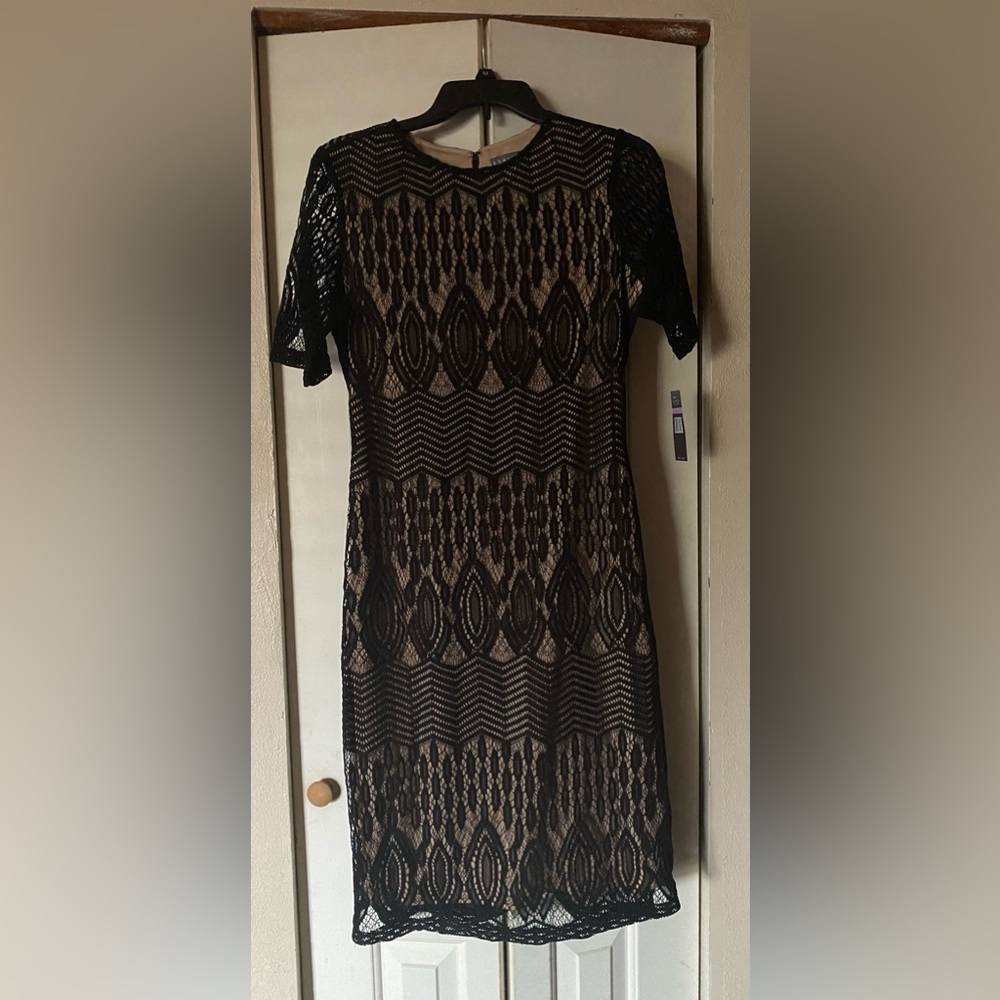 NWT Sharagano Size 6 black dress